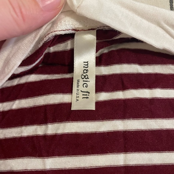 Magic Fit size medium maroon striped cardigan - Picture 2 of 3